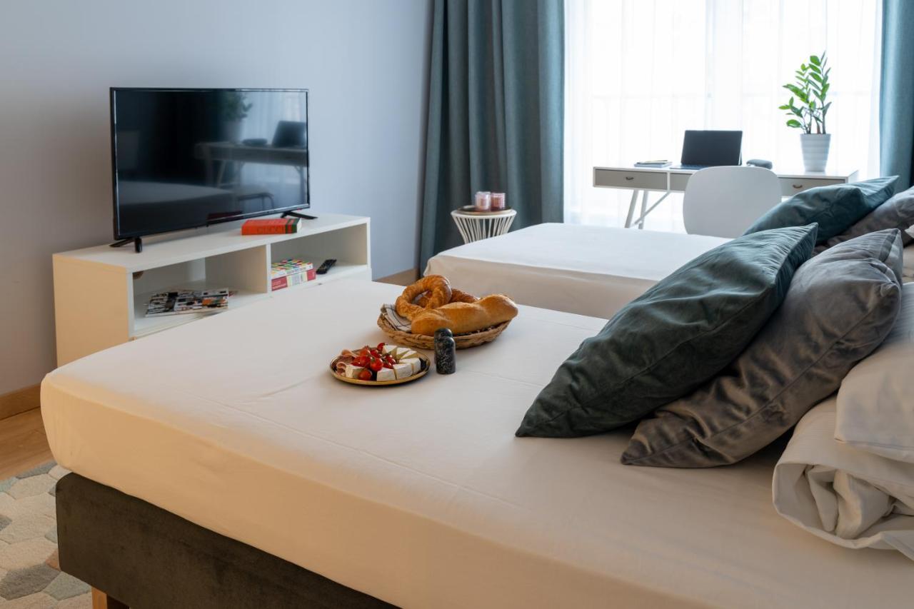 Aparthotel Happy House